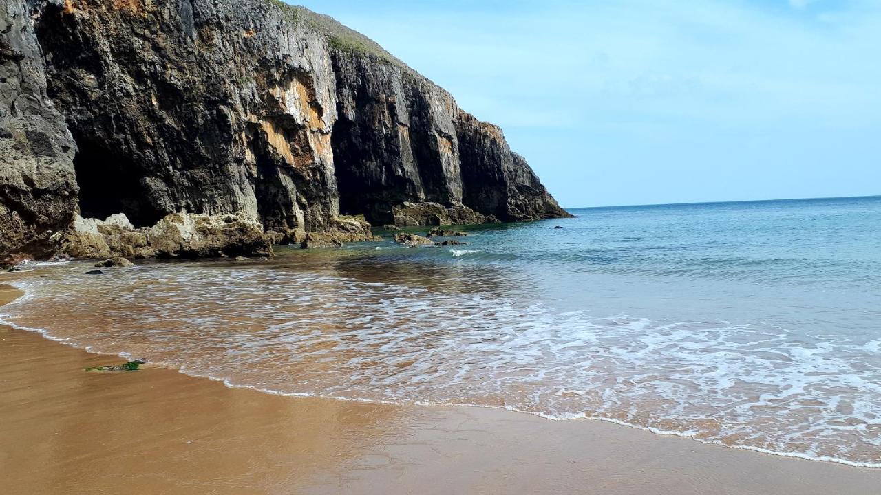 A Beach Holiday In Pembrokeshire 외부 사진